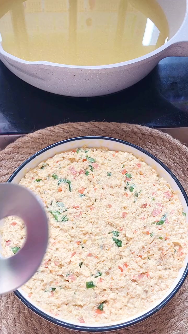 香喷喷的豆腐丸子这样做真好吃,做汤炖菜都可以放~