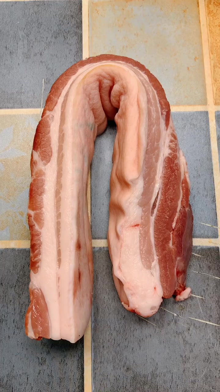 这才是红烧肉最正宗的做法,简单好做,入口即化没有腥味