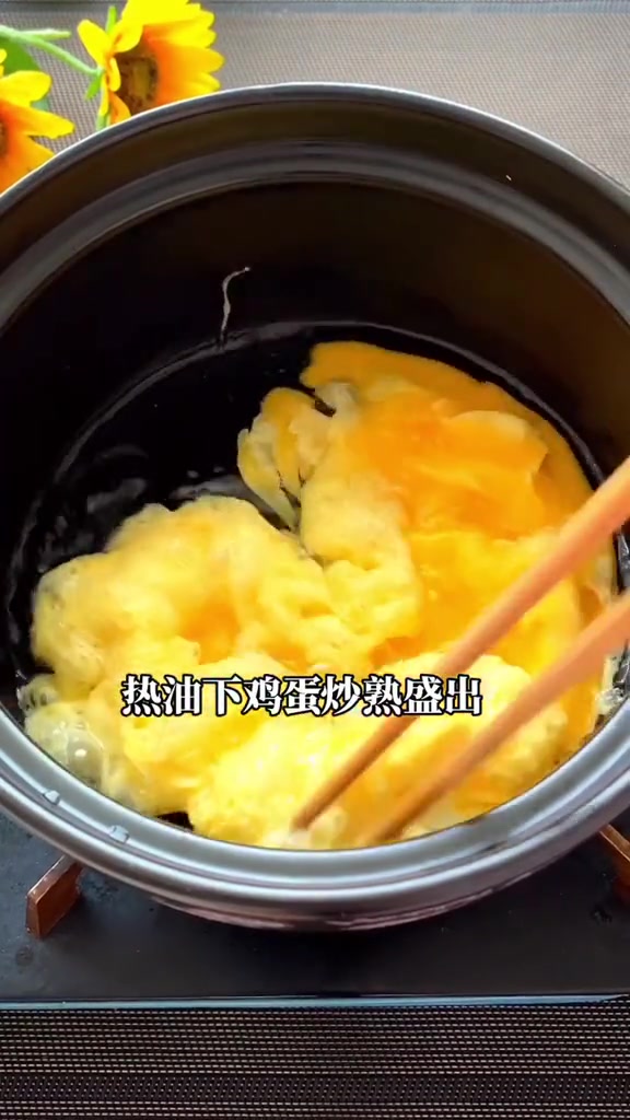 丝瓜鲜蘑鸡蛋汤,夏天最爱这道汤,鲜香味美老人小孩都爱喝