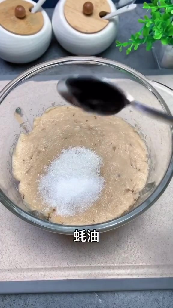 自己在家做鸡肉火腿肠,简单健康无添加剂,大人小孩都爱吃