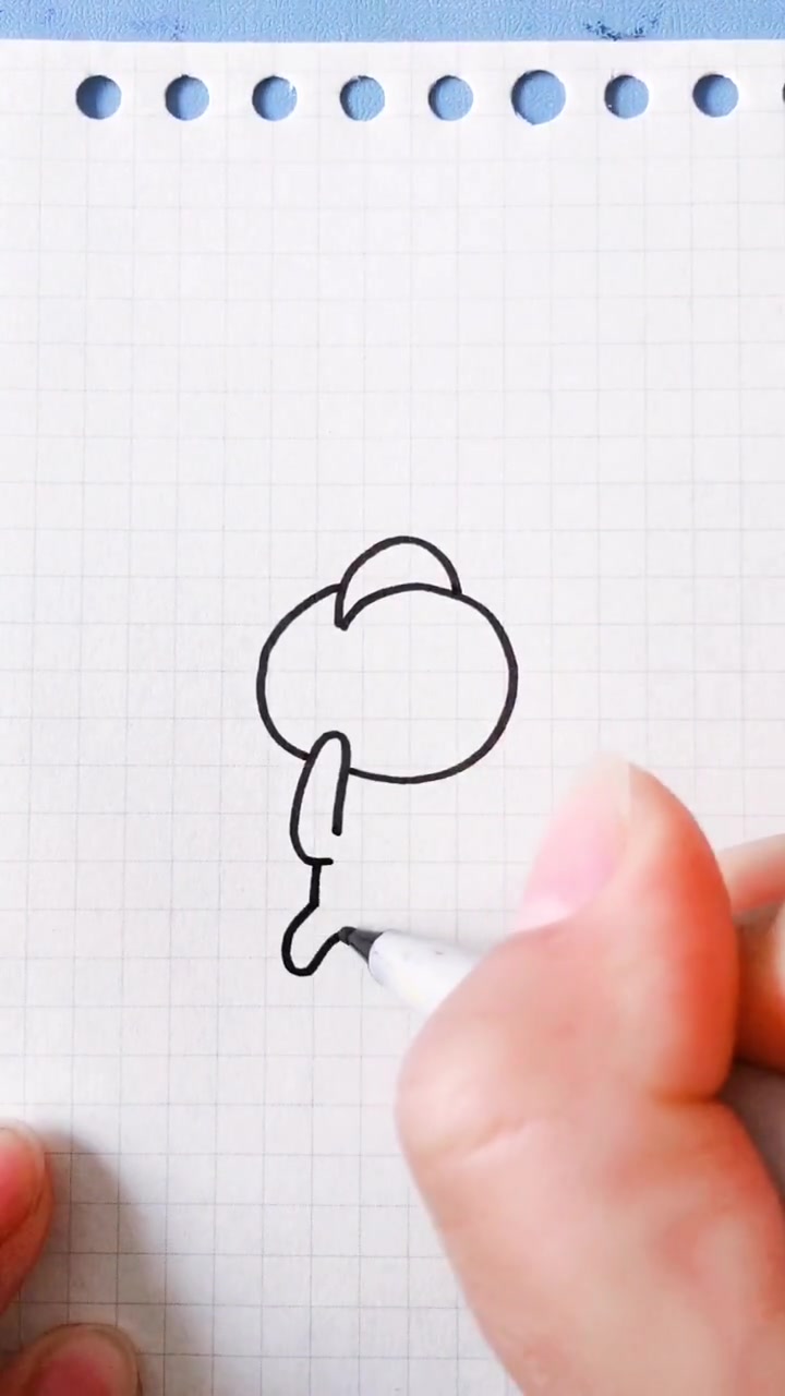 可爱版的奥特曼简笔画,这种画法还是第一次见,太有创意了