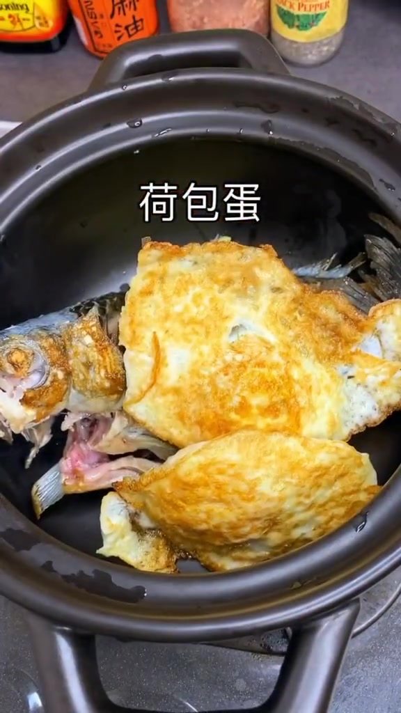 奶白鲫鱼汤,草鱼这样做,保管全家最挑食的孩子都爱吃