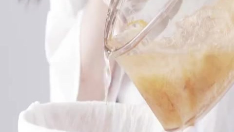 #芋圆的创意吃法#芋圆除了可以加到奶茶里,还可以做成清凉爽口的闽南风糖水——#四果汤#!四