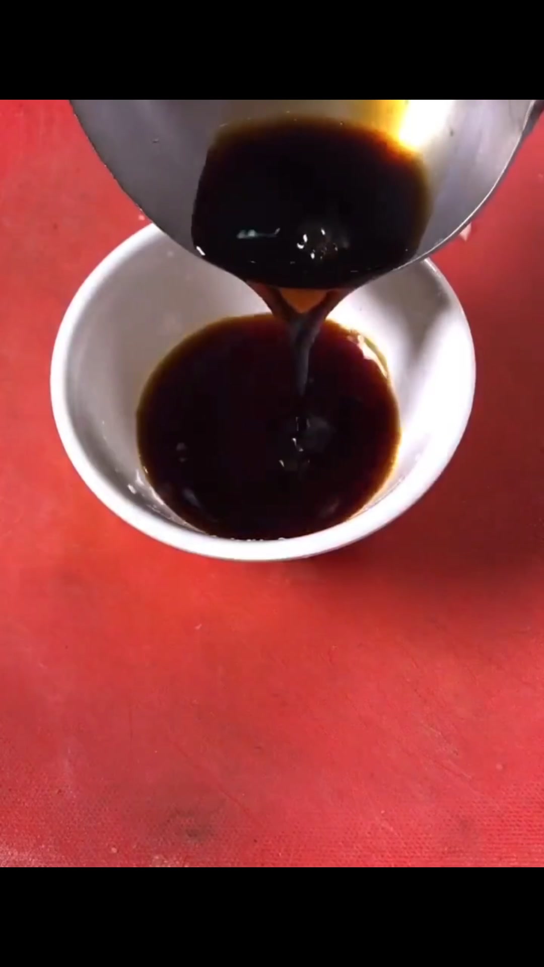 凉拌手撕鸡腿肉,好吃不胖的凉菜