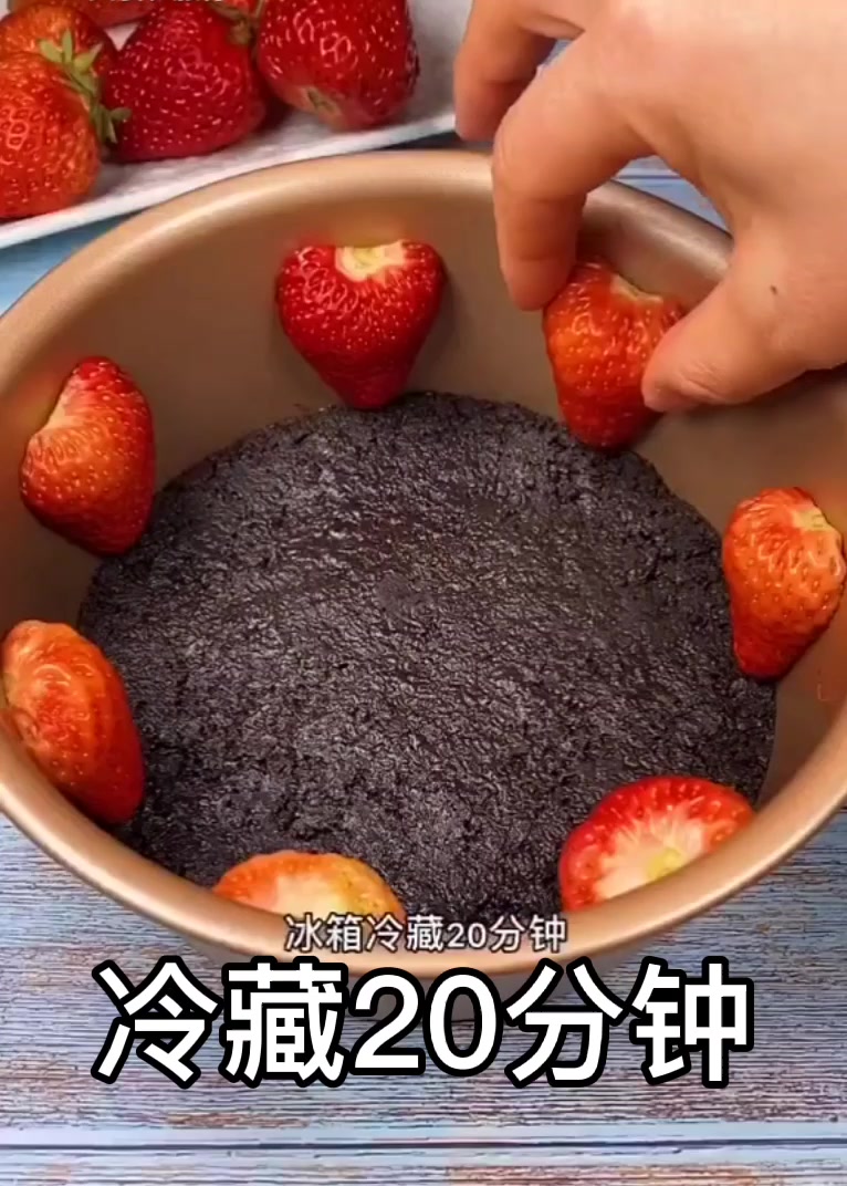 不用烤箱也能做出好吃的酸奶蛋糕