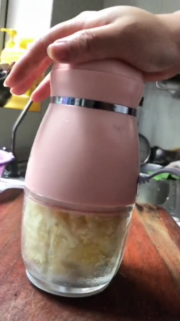 湘味素炒酸辣黄瓜丁,香辣脆爽,喷香喷香地!