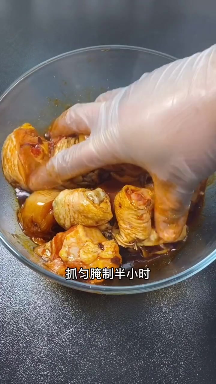 您知道鸡肉怎么做好吃吗?教您一个窍门,做出来的鸡肉又滑又嫩