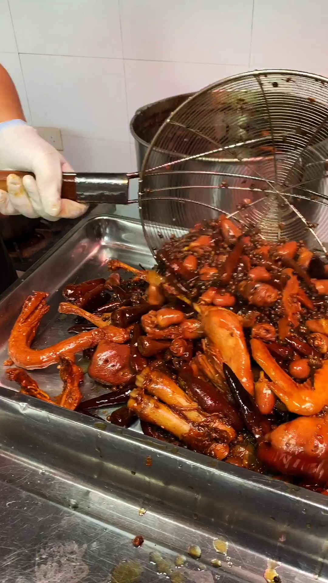 师妹成品麻辣久久鸭