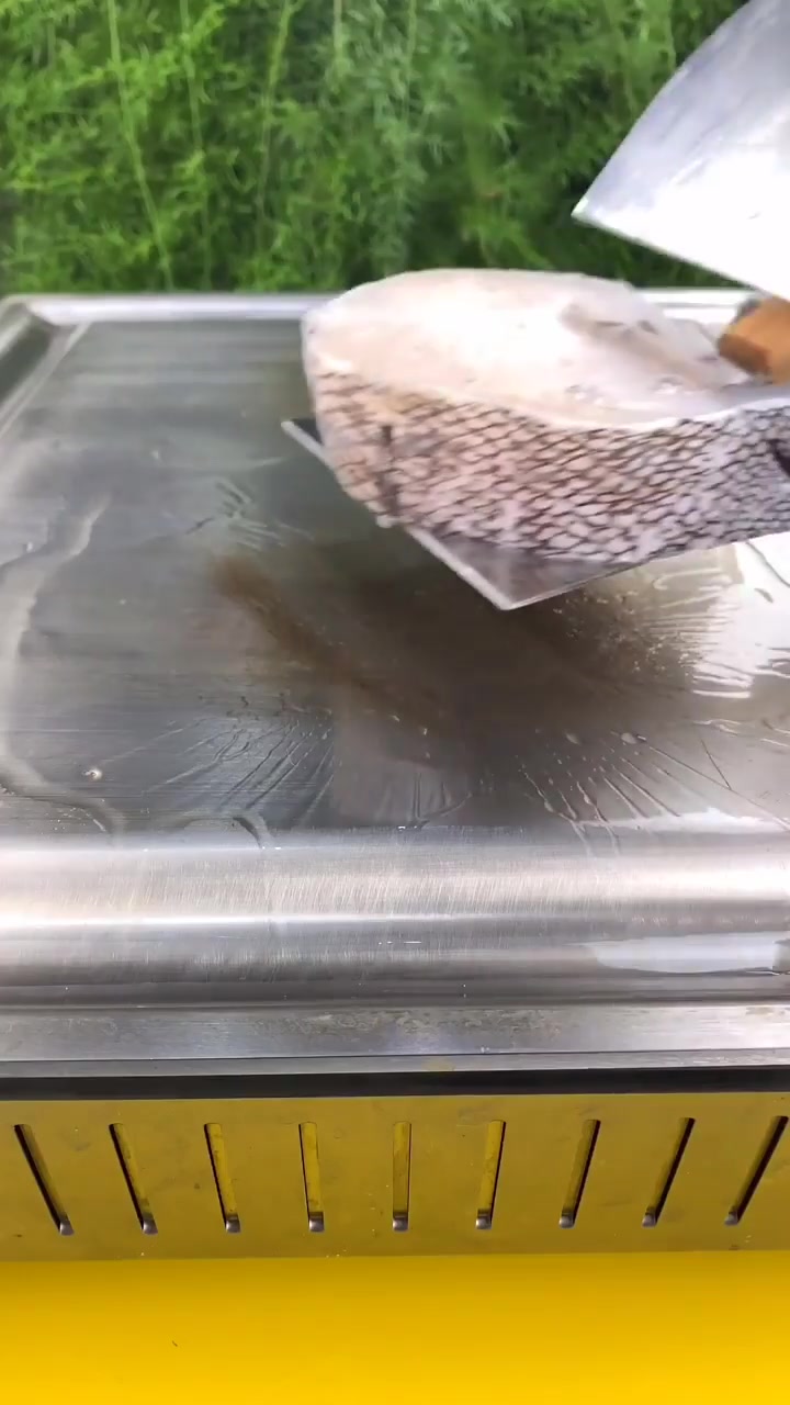 这才是真正的法式鹅肝,切开一看,我以前吃的都是假的吧!