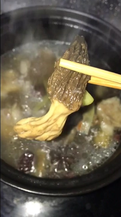 羊肚菌炖羊肉炖好啦