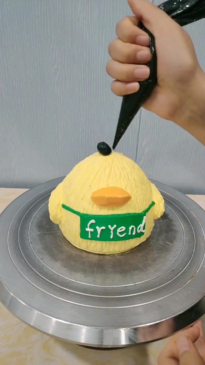 萌萌哒小黄鸡奶油蛋糕,这谁能顶得住,身为猛男的我看后怦然心动