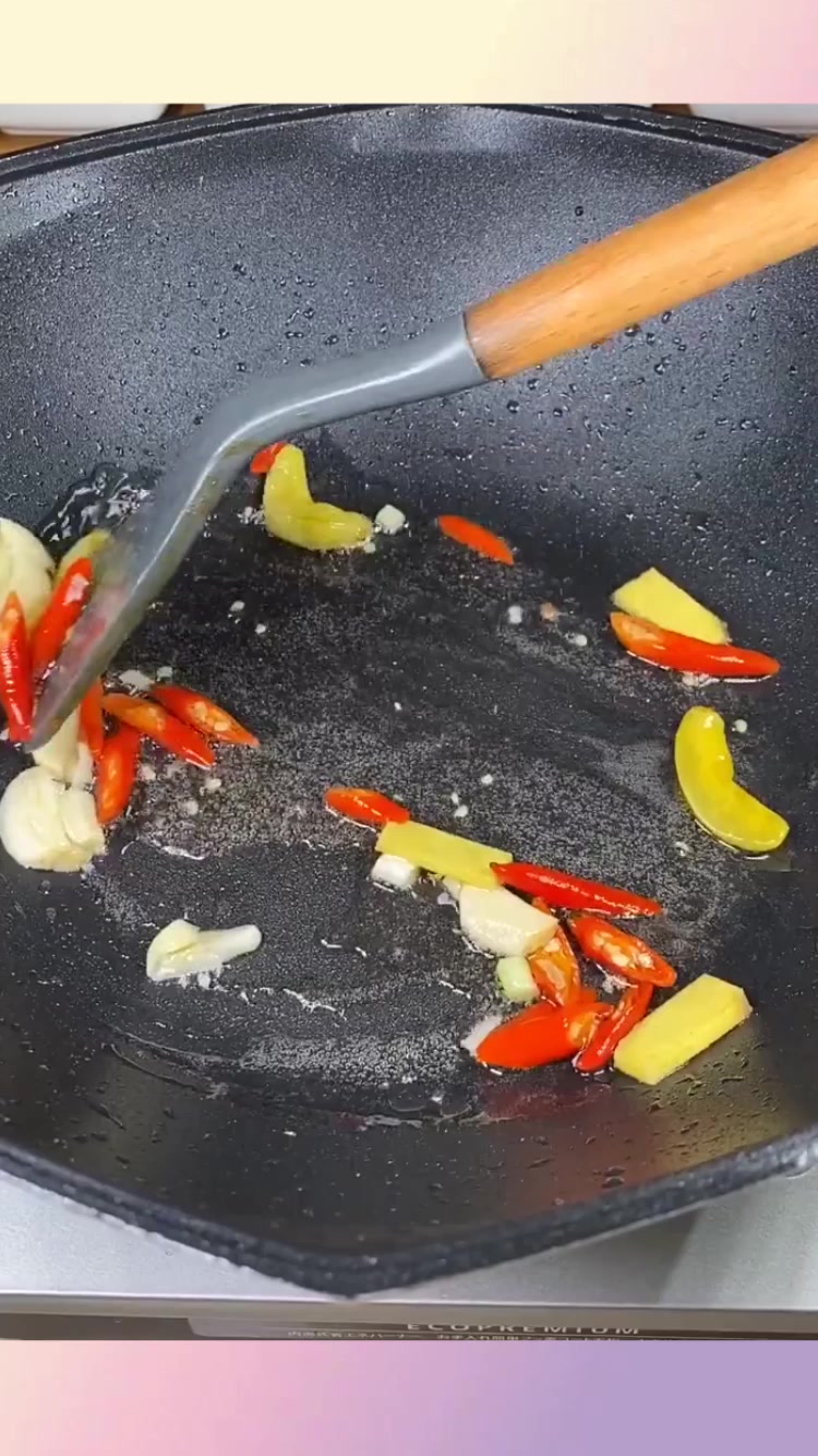 江浙沪有实力的家庭,都在吃这个泡笋条炒牛肉,最简单家庭做法!