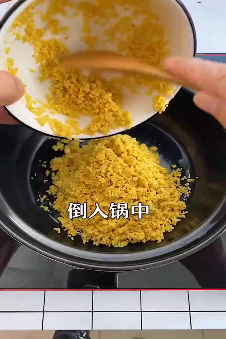 补气血从喝粥开始简单的红枣小米粥