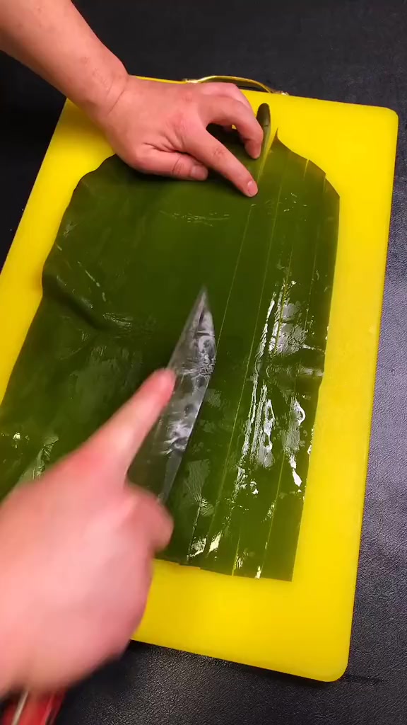 黄豆海带炖猪蹄,汤汁入味,太好喝了!