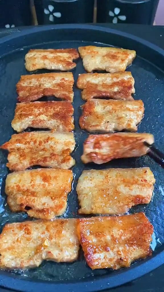韩式烤五花肉,做法简单,肥而不腻,比烧烤店里还好吃