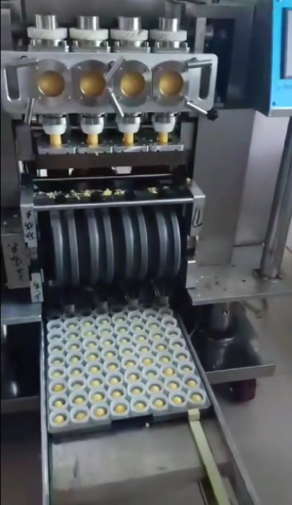 四头汤圆机做椰丝球,客户使用视频