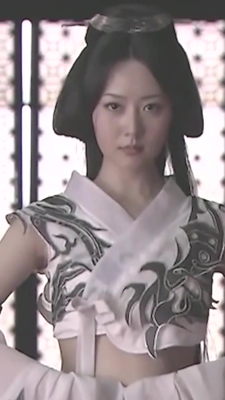 看到电影里“白冰”这样高颜值的“女影星”,你们心动了吗?