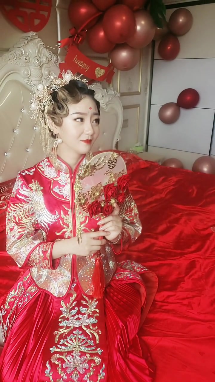 好白菜全被猪拱了,这么端庄的新娘子,不知便宜谁了