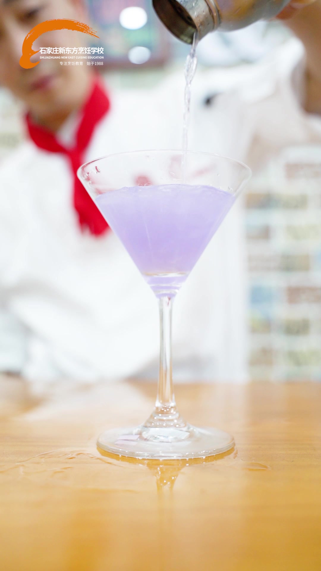 饮品教学丨充满独特魅力,让你从此爱上特调的-蓝色妖姬