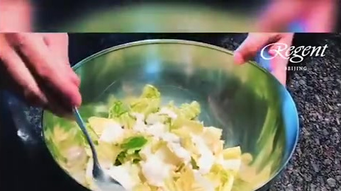 #酒店里的美食#“晶”致厨房--凯撒沙拉 炎热的夏天,需要一点清爽的美食。凯撒沙拉再合适不