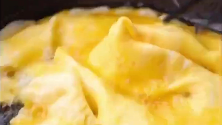 #天天美食# 【番茄炒面[馋嘴]】俗话说“冬至饺子夏至面”,今天做一份番茄炒面吧!好吃到舔