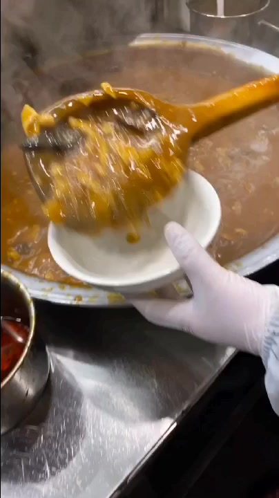 河南人爱喝的牛肉胡辣汤,逍遥镇胡辣汤做法。郑州王发展,胡辣汤