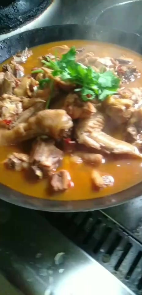 铁锅柴鸡,满嘴的胶原蛋白