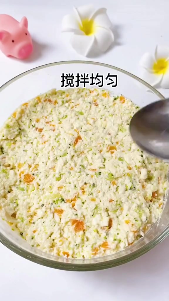 时蔬豆腐饼,豆腐这样做,好吃又补钙,有助孩子长高