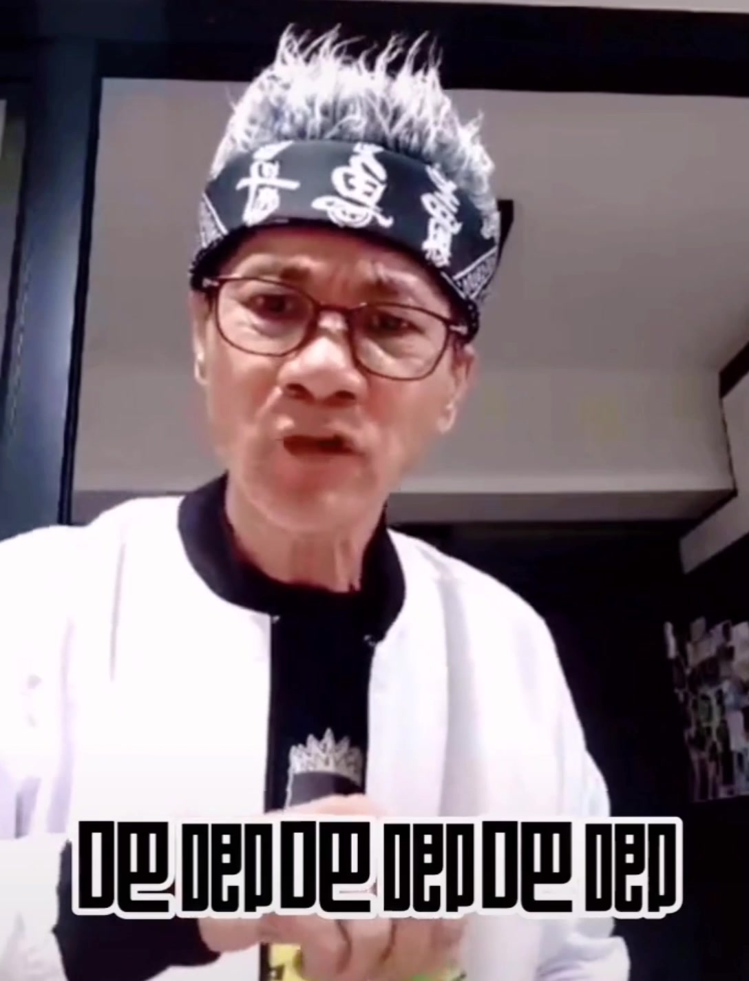 王雷卖鱼:你的虾有死亡证明吗?