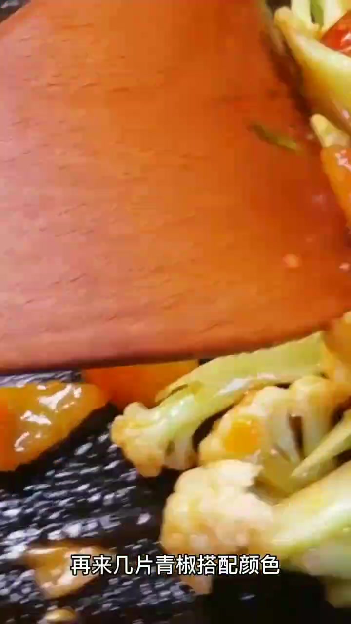 西红柿,炒花心菜