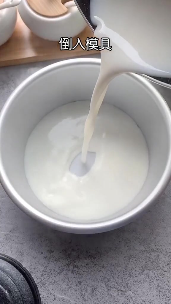 孩子要吃水果果冻蛋糕,自己在家做,好吃又放心