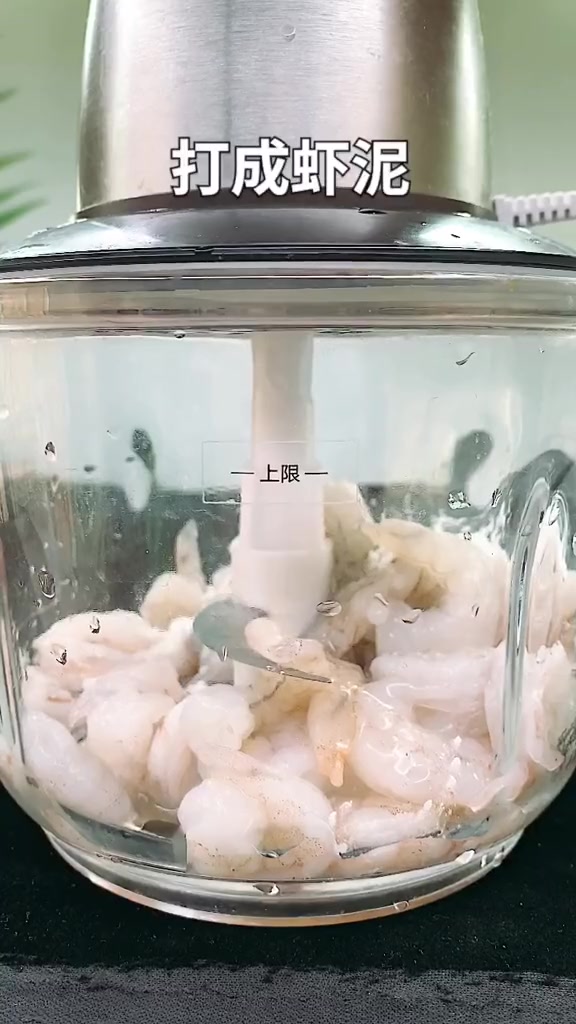 真后悔学会了这道虾滑的做法,孩子天天闹着要吃,你知道虾多贵吗