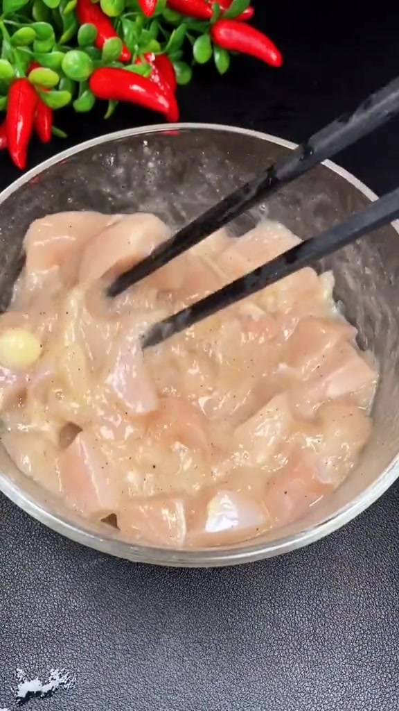 家庭版宫保鸡丁。专治孩子厌食挑食