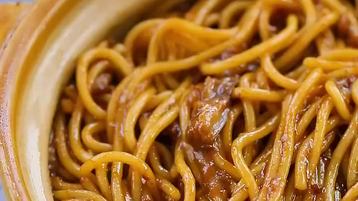 【茄子肉末焖面】香浓入味,面条裹满肉汤汁,好吃到舔盘,美食get√