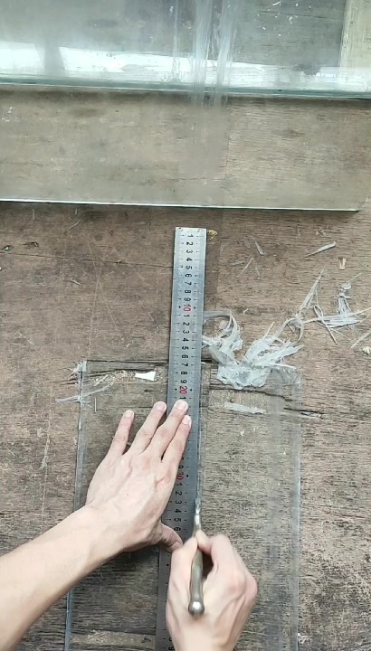 路边捡回一个废旧底滤鱼缸改成侧滤小鱼缸很不错!