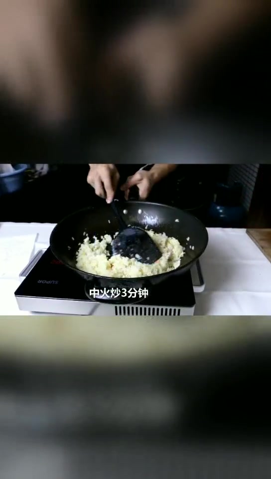 泰国还有芒果炒饭这种做法,真是大开眼界了