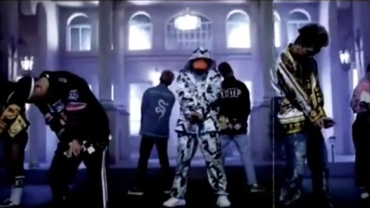 王嘉尔鲨鱼线舞台狙击手王嘉尔~嘎嘎的身材也太好了吧期待王嘉尔街舞3的绝美舞台???? 