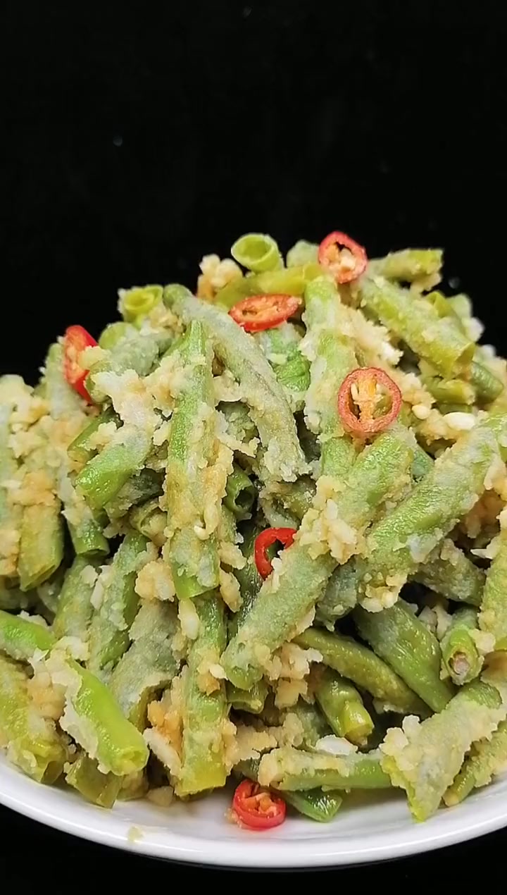 家常粉蒸豆角,豆角的新吃法,这味道不比肉差!