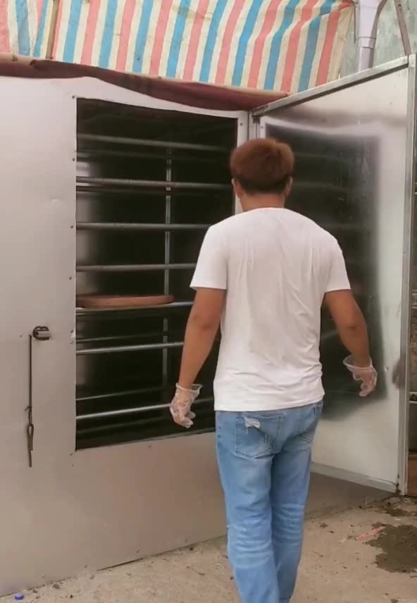 难怪桂圆肉那么贵,亲眼看到制作过程,我知道原因了!