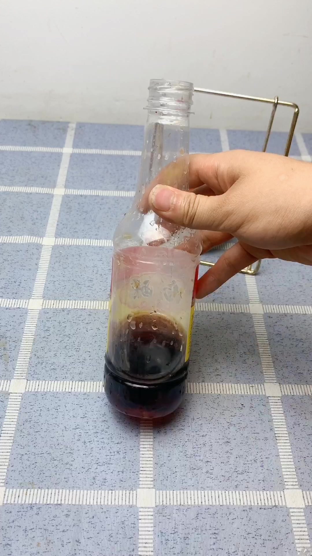 吃鱼不小心被鱼刺卡到怎么办,教你一招轻松解决