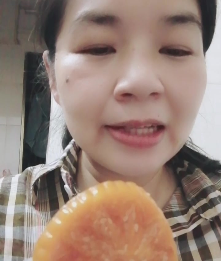 广州东山口金早绿点红薯饼  黏牙甜很有弹性  为广州特色小吃