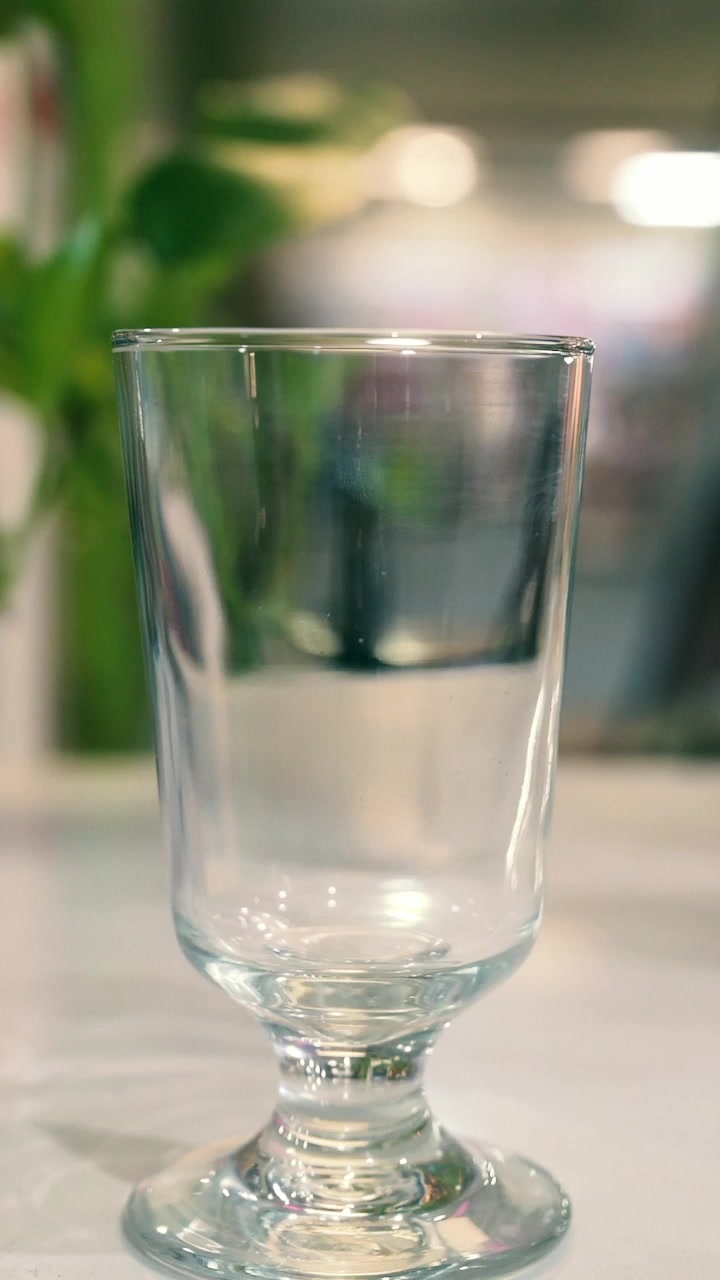 现在喝奶茶都喜欢加布丁了,布丁奶茶真的很好喝