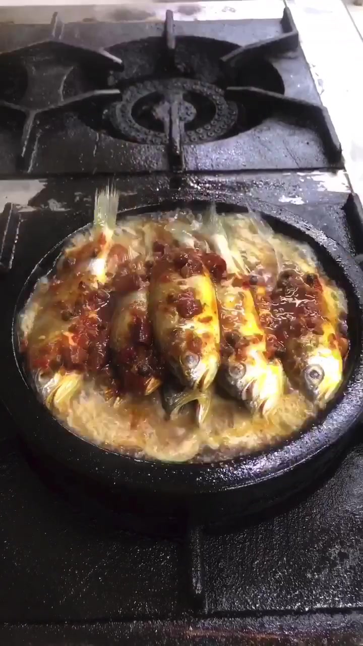 铁板黄花鱼,想吃吗?
