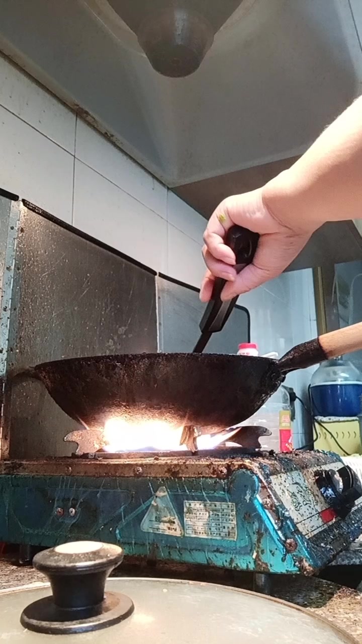 今天蒸的鸦片鱼头可好吃了