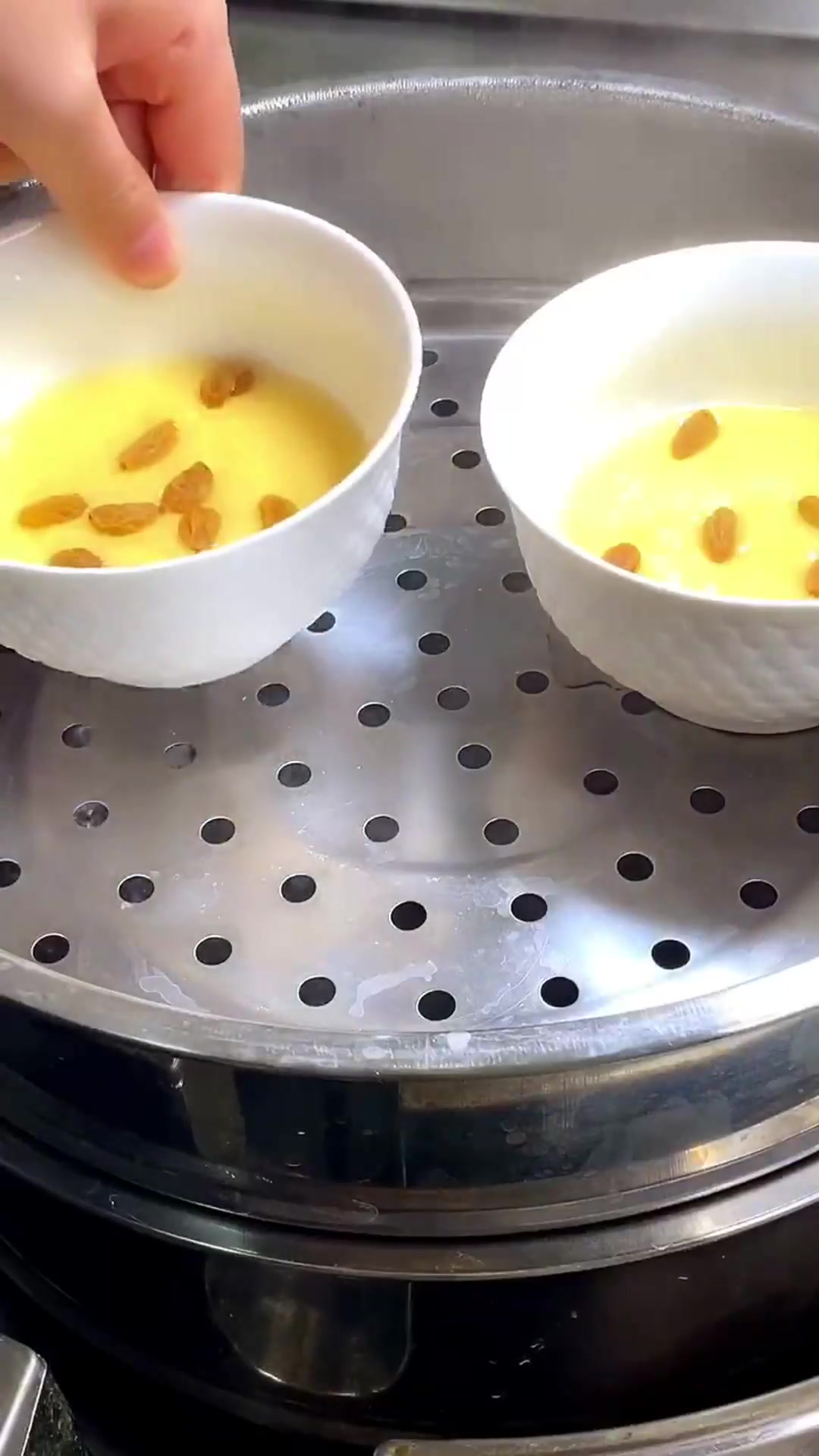 不用打发蛋清不用烤箱和电饭锅的蛋糕做法超简单一看就会