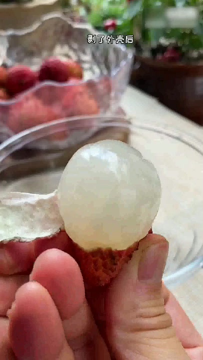 荔枝泡酒的方法-怎样自制荔枝酒-荔枝酒的做法和功效与作用