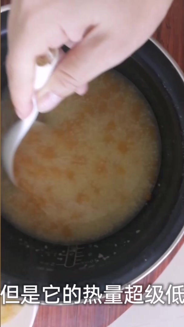 南瓜小米粥,养胃,减肥的最佳主食,吃饱也不怕
