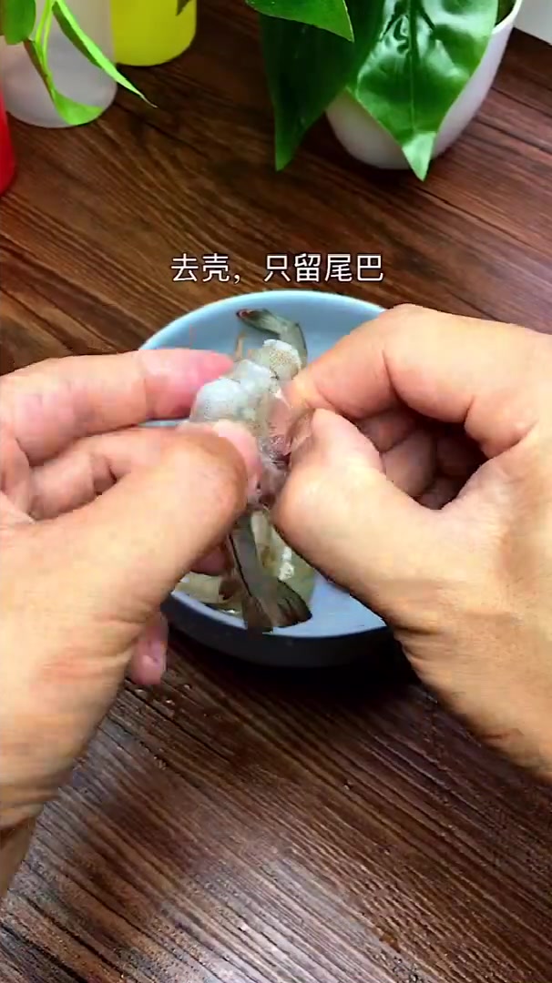 土豆虾丸、正宗辣椒酱的制作方法,你真知道?今天来告诉各位方法