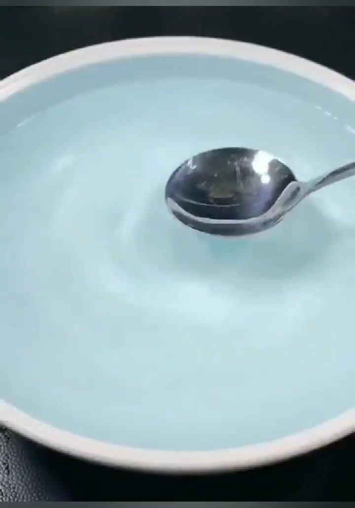 夏日清甜,教你做好看又好吃的凉拌凉粉!
