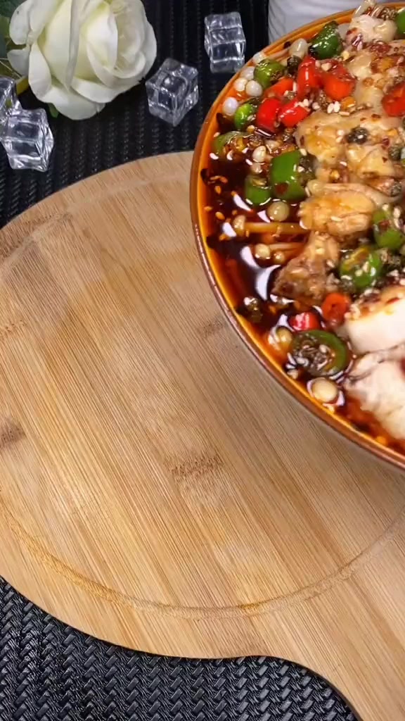 夏天做上这样一份椒麻鸡,顿时多吃了5碗饭!